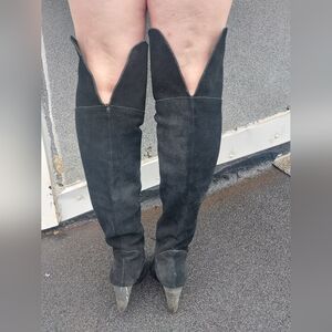 Retro BCBG Black Suede Knee High Boots sz 8/8.5